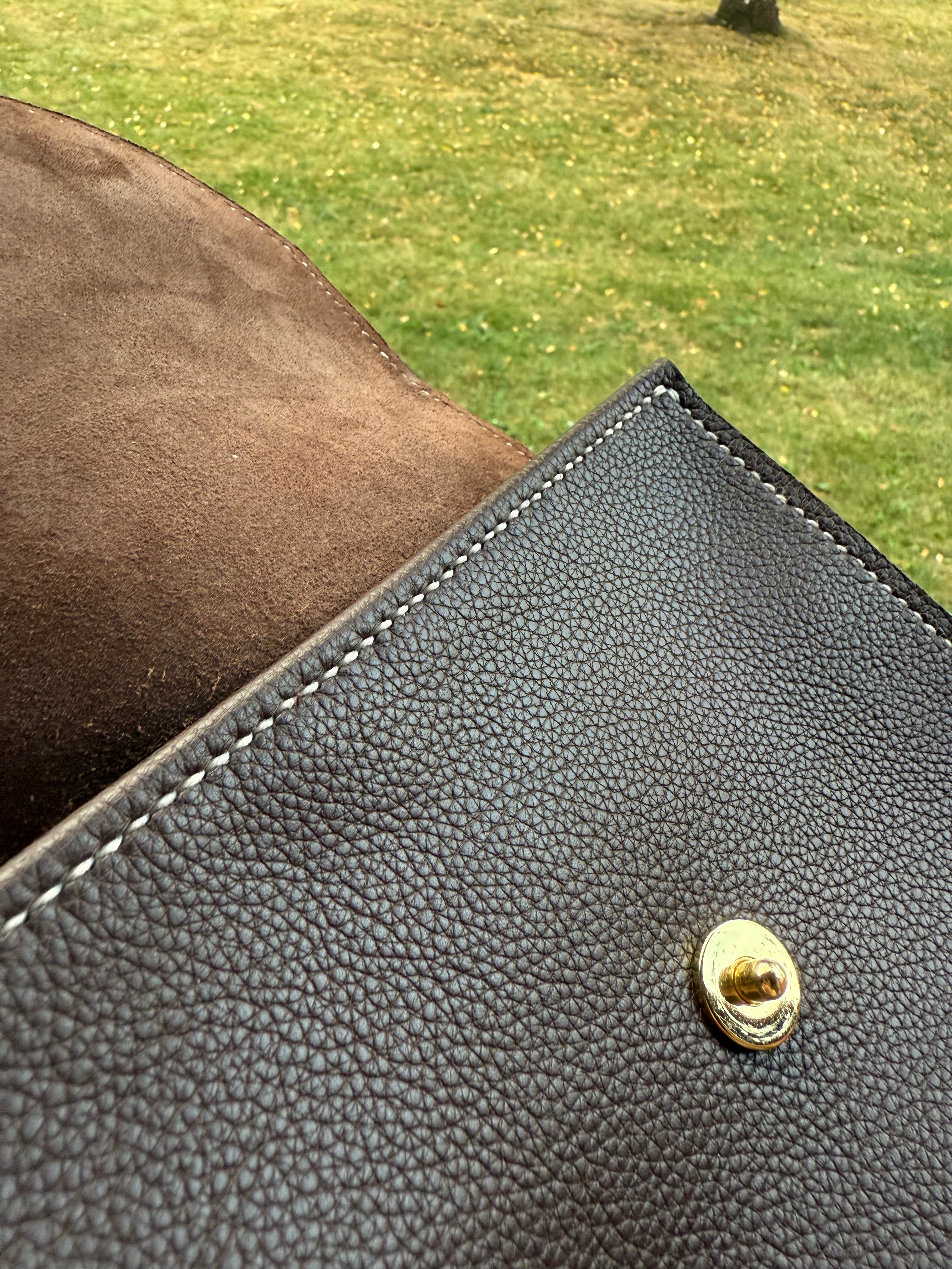 Hovden Signature Bag